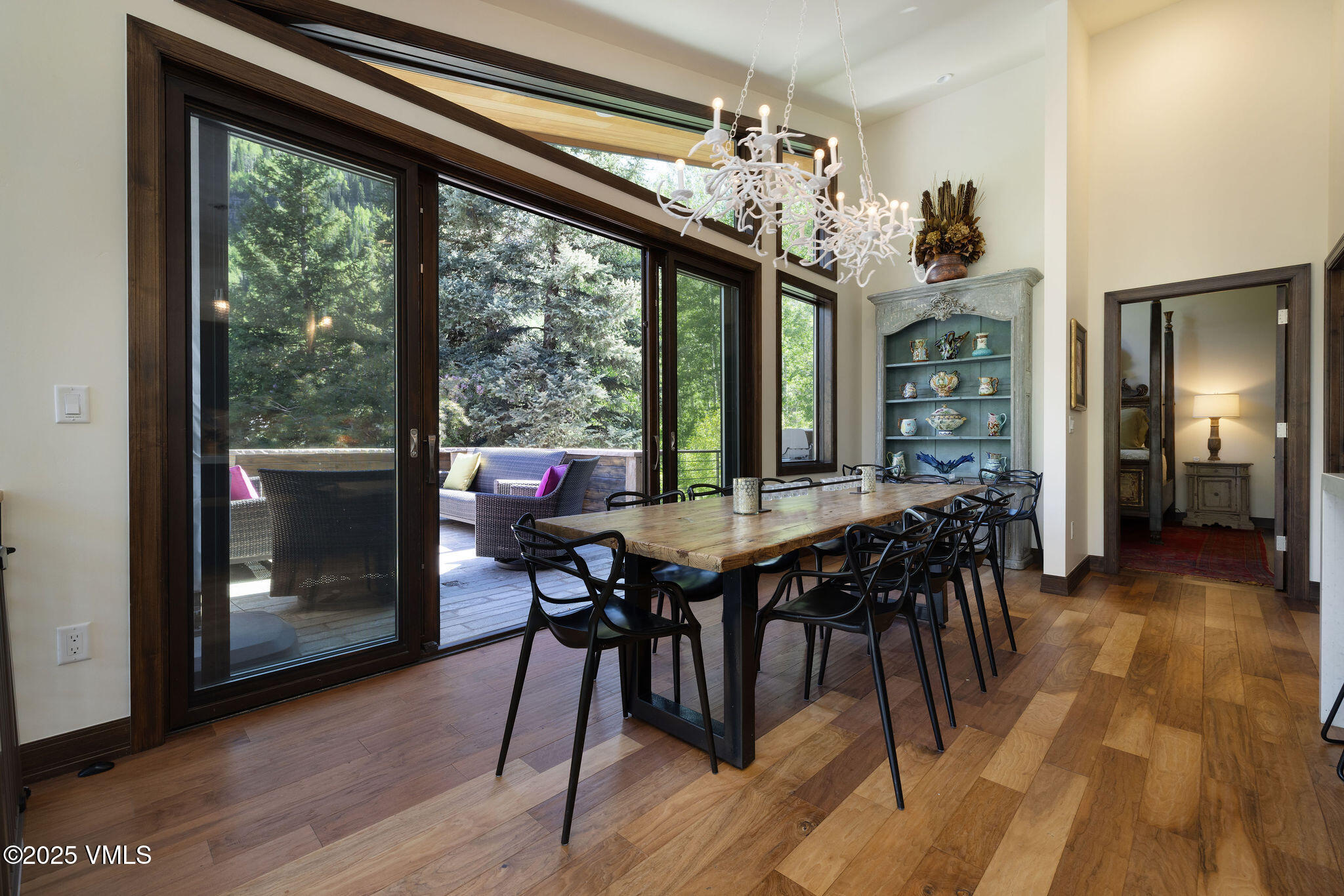 3013 Booth Creek Drive Vail, CO 81657 - Photo 7 of 43 2506_3013_booth_creek_interior_dining