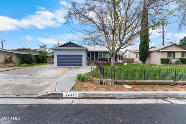 $439,900 | 44410 Loneoak Avenue, Lancaster, CA 93534