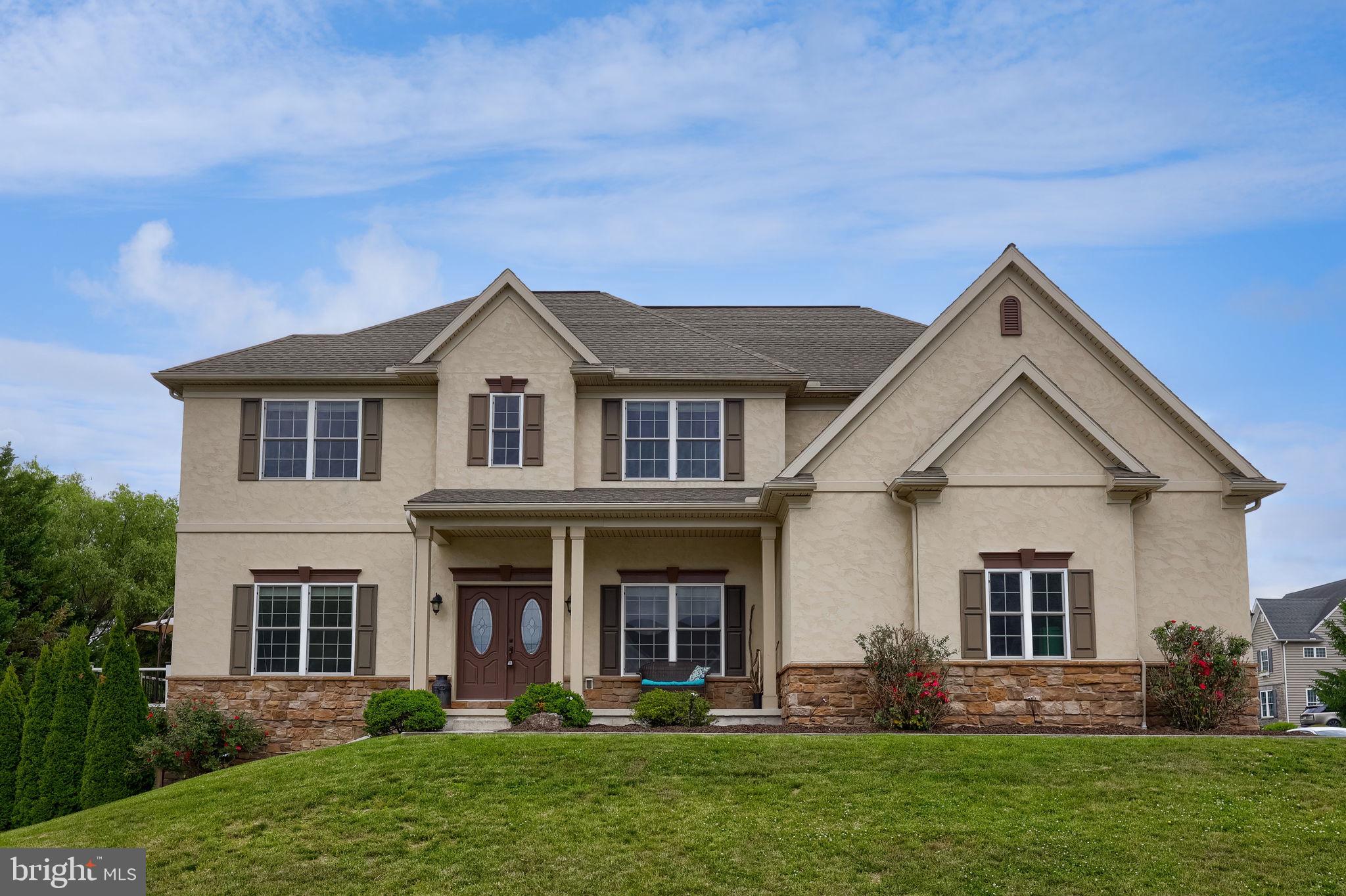 336 Royal Hunt Way Lititz, PA 17543 - Photo 1 of 68