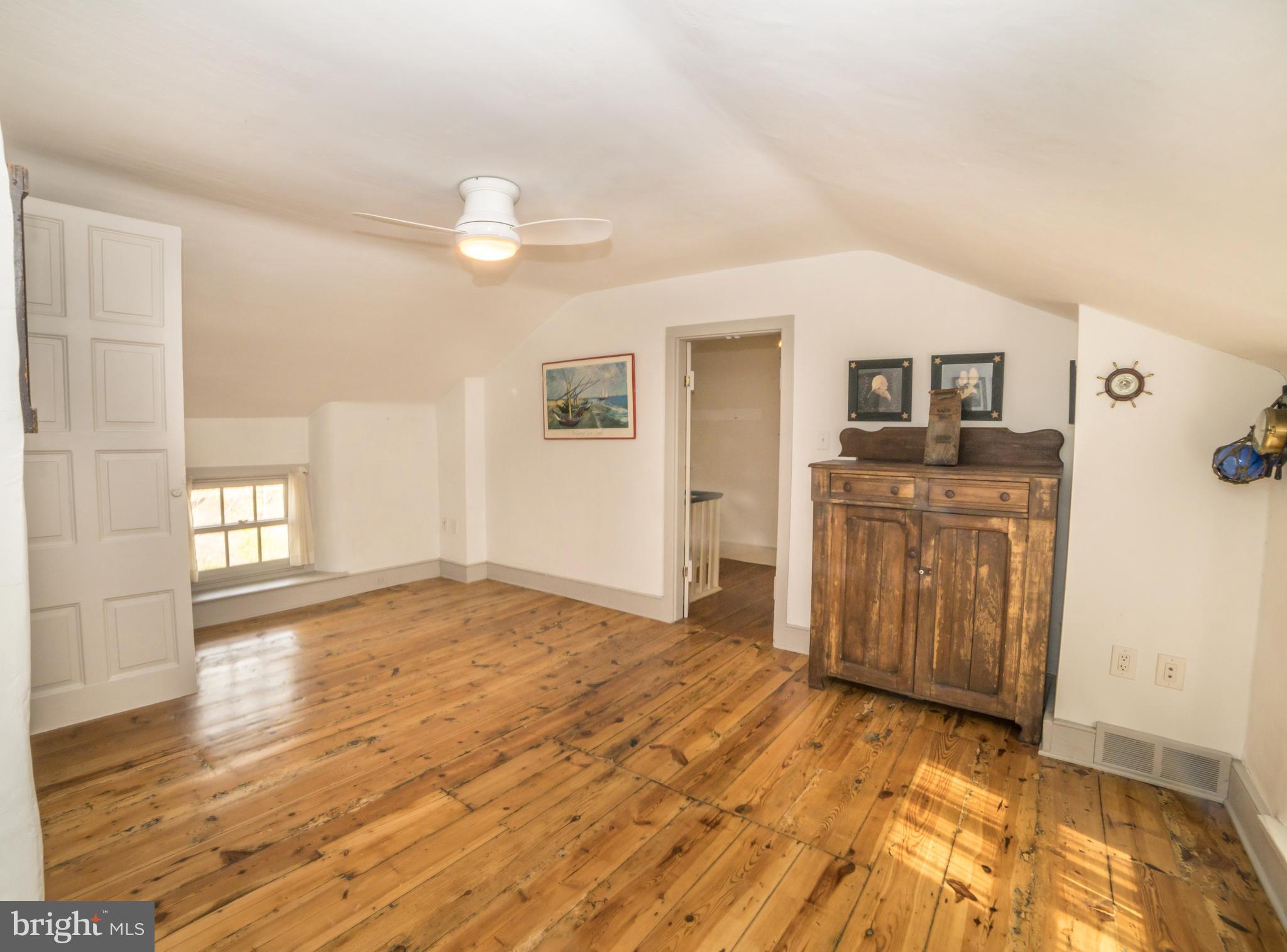 1090 Old Ford Road Huntingdon Valley, PA 19006 - Photo 31 of 68