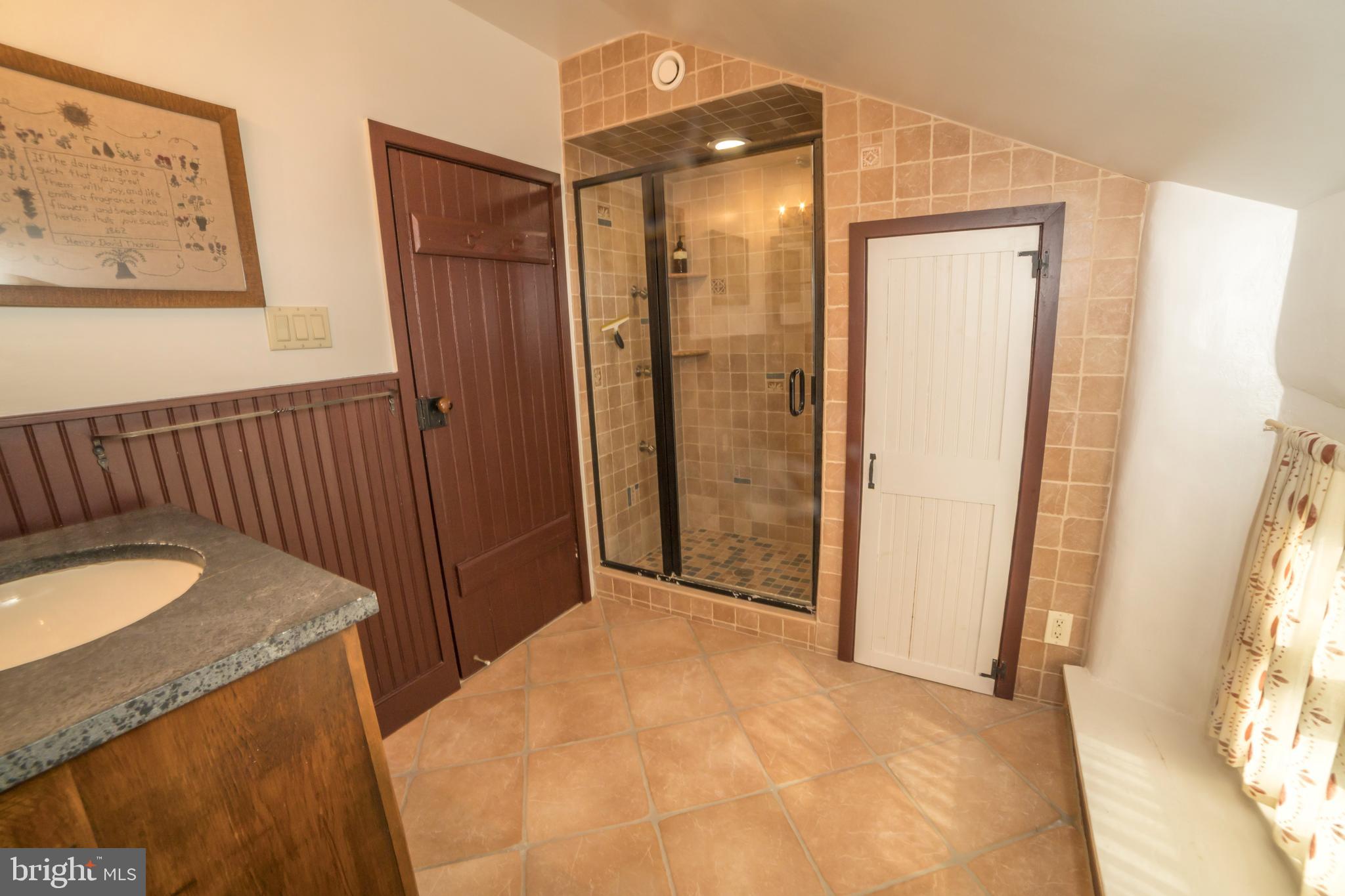 1090 Old Ford Road Huntingdon Valley, PA 19006 - Photo 32 of 68