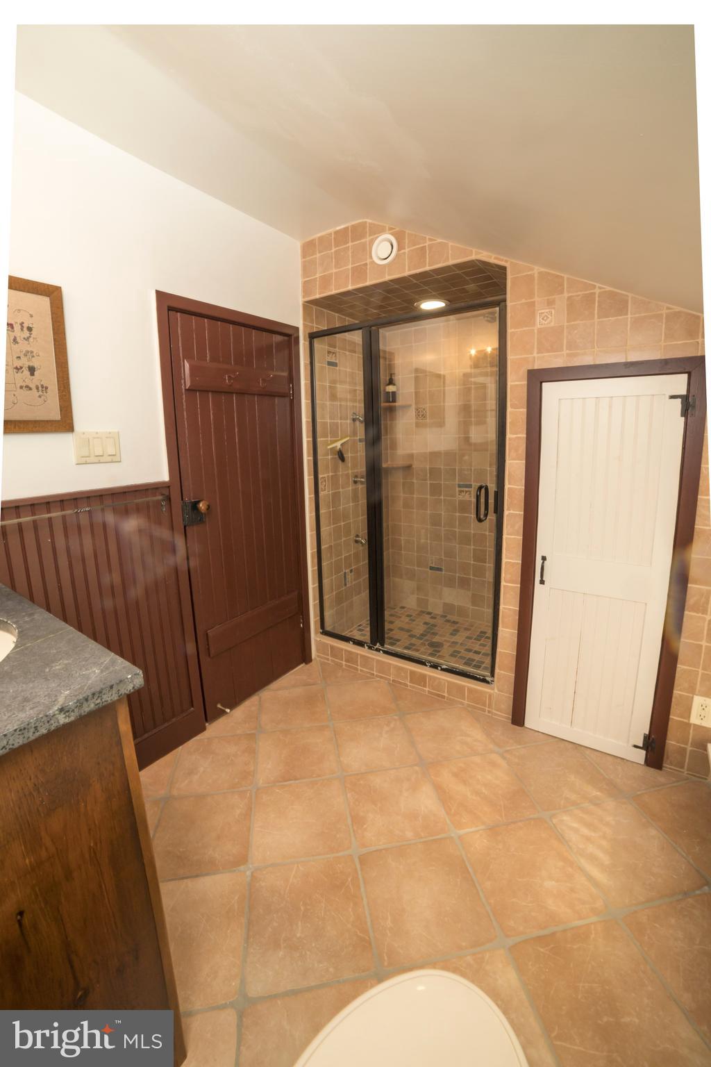 1090 Old Ford Road Huntingdon Valley, PA 19006 - Photo 33 of 68
