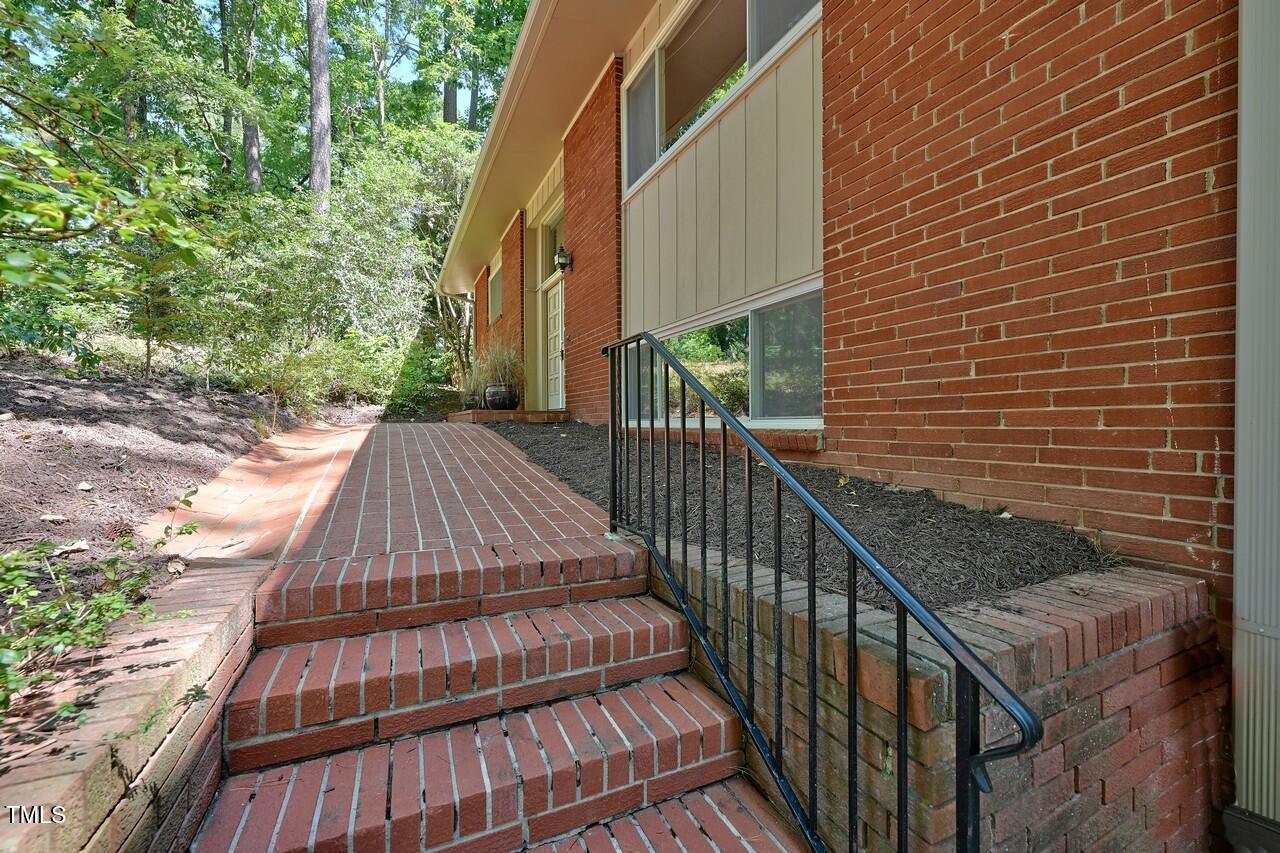 2422 Tryon Road Durham, NC 27705 - Photo 5 of 59 Tryon 2422_00007