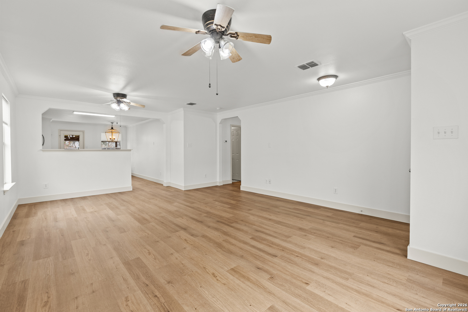 11030 Rindle Ranch San Antonio, TX 78249 - Photo 3 of 31