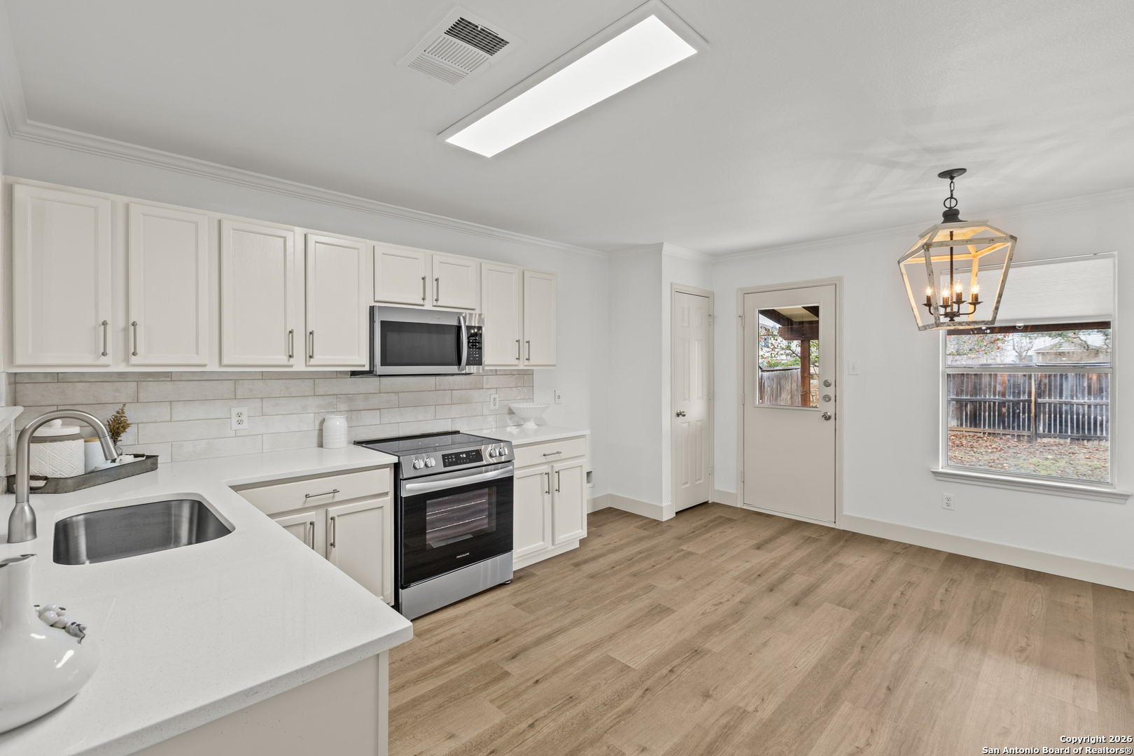 11030 Rindle Ranch San Antonio, TX 78249 - Photo 6 of 31