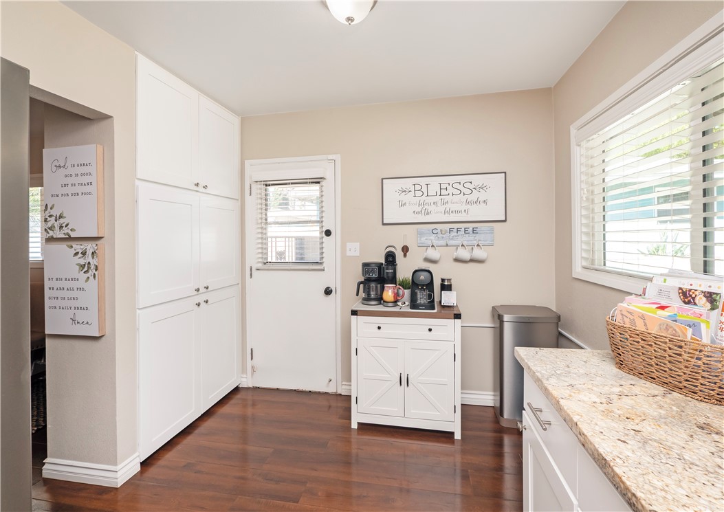 8187 Buckingham Place Riverside, CA 92504 - Photo 14 of 38