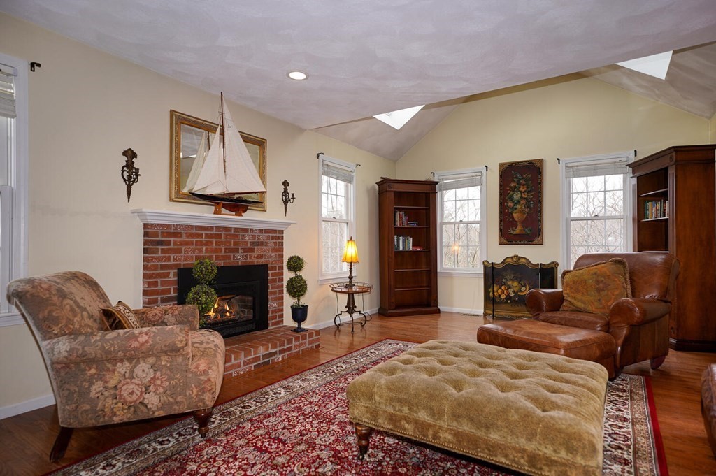 118 Dean Road Marlborough, MA 01752 - Photo 15 of 27 Gallery Image 15
