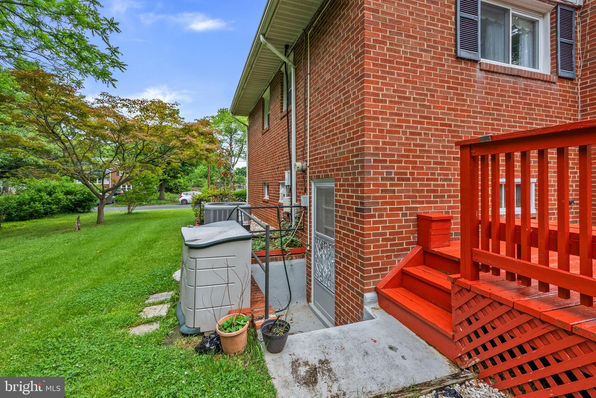 807 Snider Lane Silver Spring, MD 20905 - Photo 31 of 35