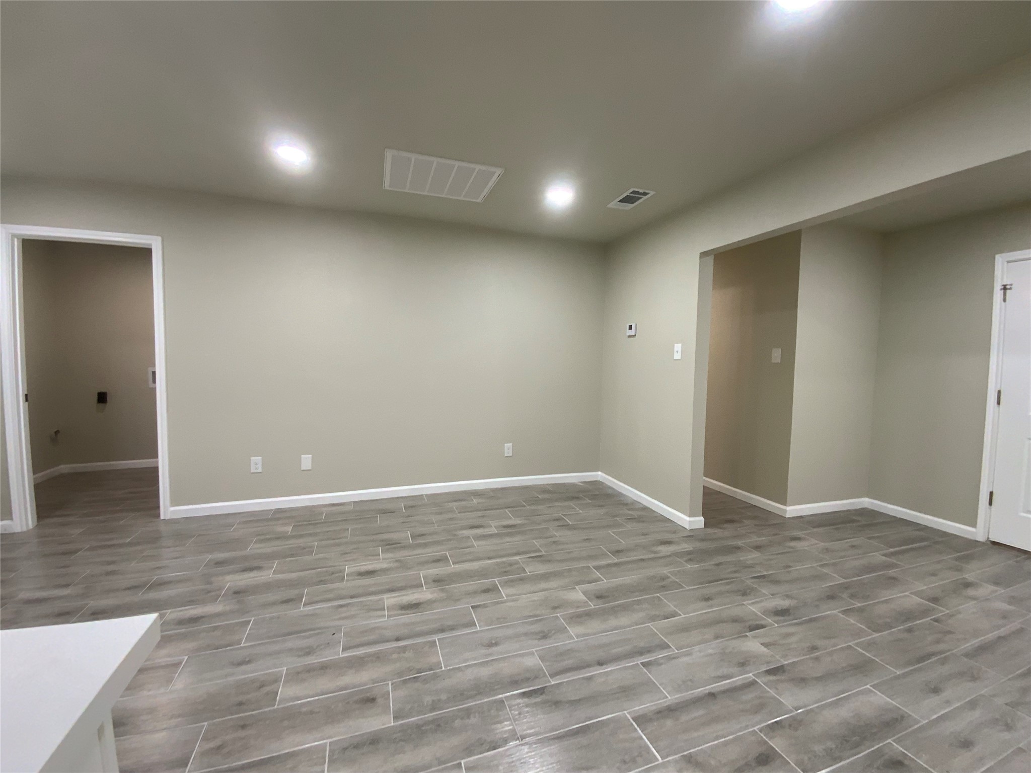 296 Kings Row Street Livingston, TX 77351 - Photo 18 of 35 Roomy Dining Area