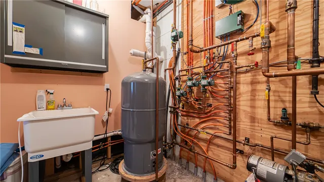 $679,000 | 599 Highway 38, Locke, NY 13092