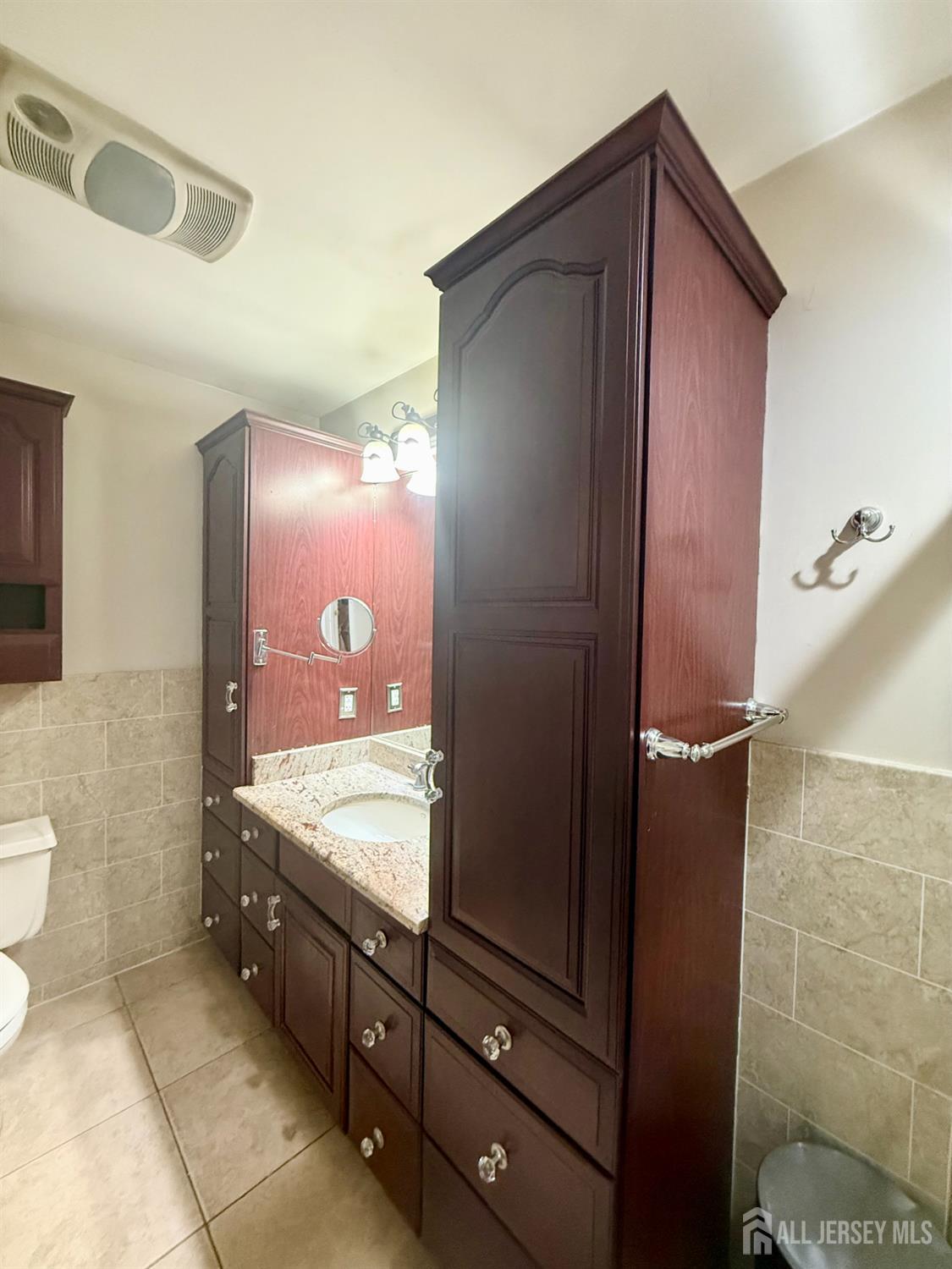 1 Carriage Place Edison, NJ 08820 - Photo 12 of 19