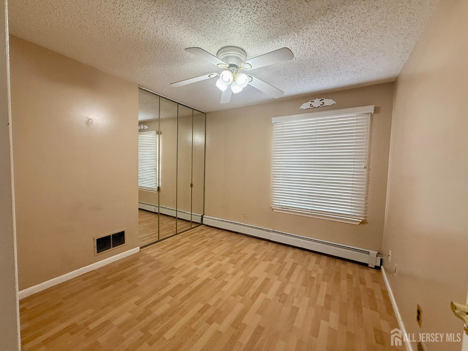 1 Carriage Place Edison, NJ 08820 - Photo 8 of 19