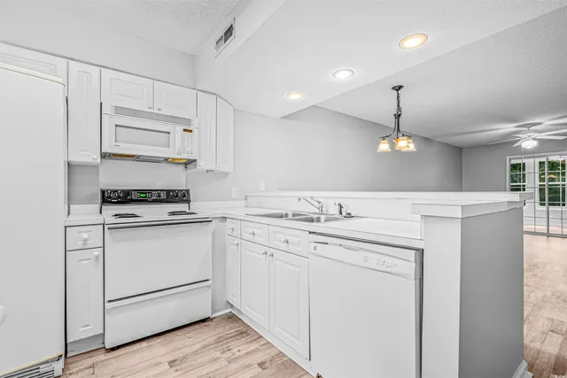 $179,400 | 93 Egret Run Lane, Unit 123, Pawleys Island, SC 29585