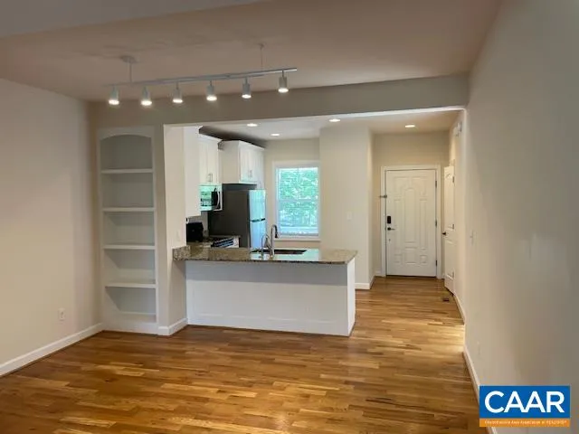 $3,100 | 253 Huntley Avenue, Charlottesville, VA 22903