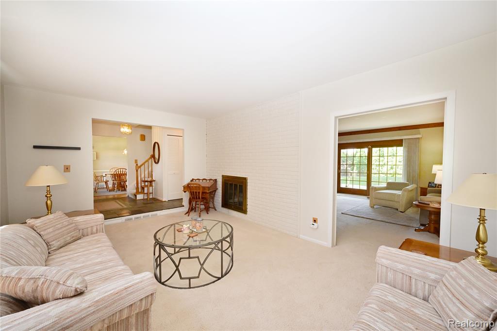 5888 Pentland Road Bloomfield Hills, MI 48301 - Photo 7 of 41