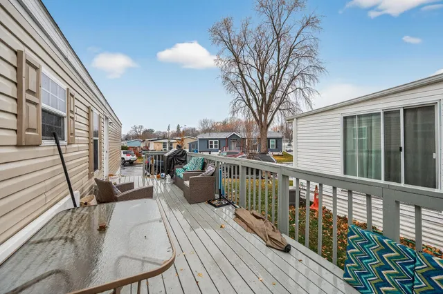 $85,000 | 7433 West Circle Northeast, Fridley, MN 55432