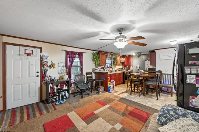 $85,000 | 7433 West Circle Northeast, Fridley, MN 55432