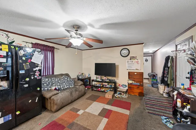 $85,000 | 7433 West Circle Northeast, Fridley, MN 55432