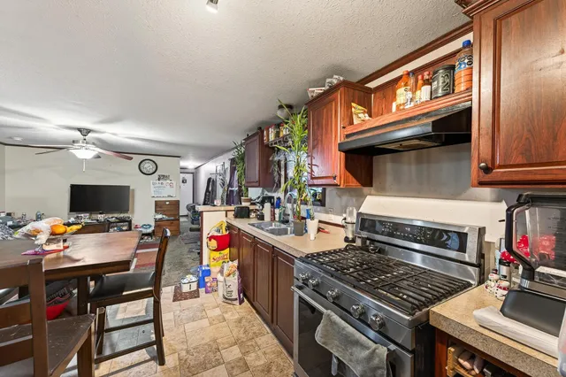 $85,000 | 7433 West Circle Northeast, Fridley, MN 55432