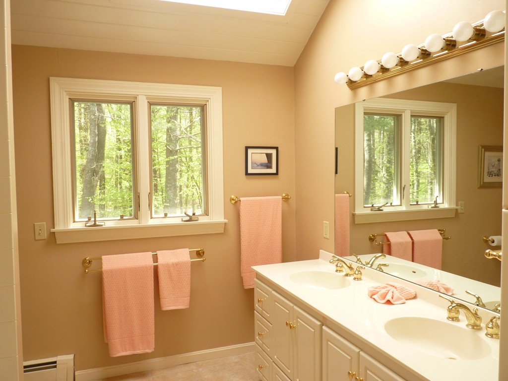 266 Sargent Road Boxborough, MA 01719 - Photo 8 of 15 a bathroom with a sink and a window