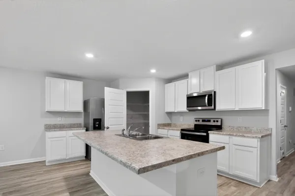 $2,100 | 6817 Interlachen Lane, Laurel Hill, FL 32567