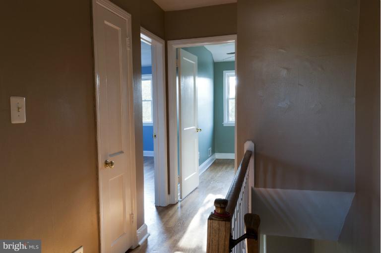 636 Middlesex Road Baltimore, MD 21221 - Photo 17 of 23 upstairs hallway