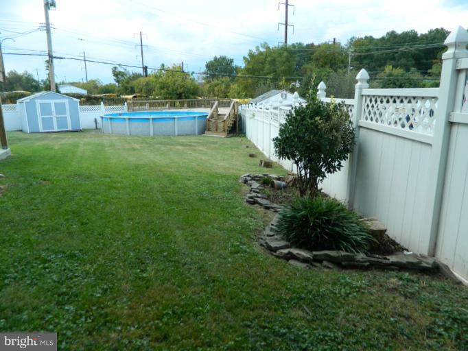 636 Middlesex Road Baltimore, MD 21221 - Photo 20 of 23 Back Yard