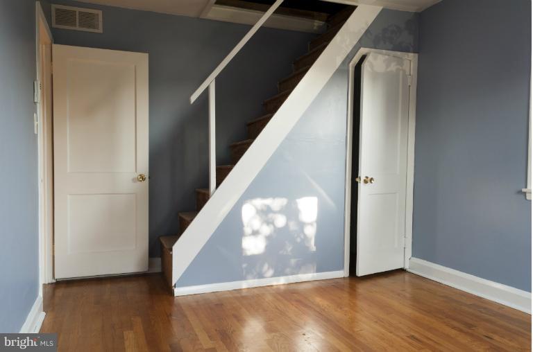 636 Middlesex Road Baltimore, MD 21221 - Photo 6 of 23 Bedroom 2