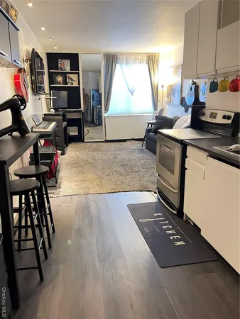 $2,150 | 855 East Broadway, Long Beach, NY 11561