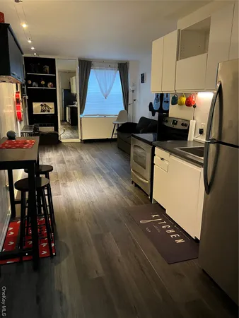 $2,150 | 855 East Broadway, Long Beach, NY 11561