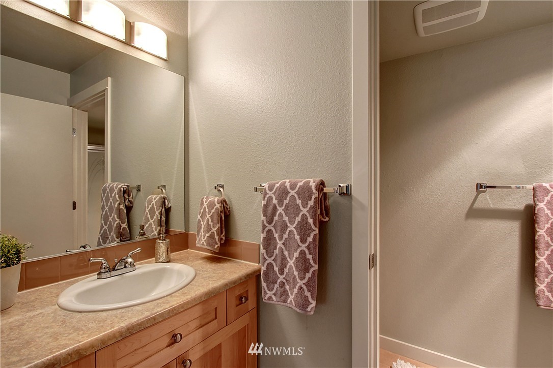 9805 Avondale Road Northeast, Unit V258 Redmond, WA 98052 - Photo 12 of 18