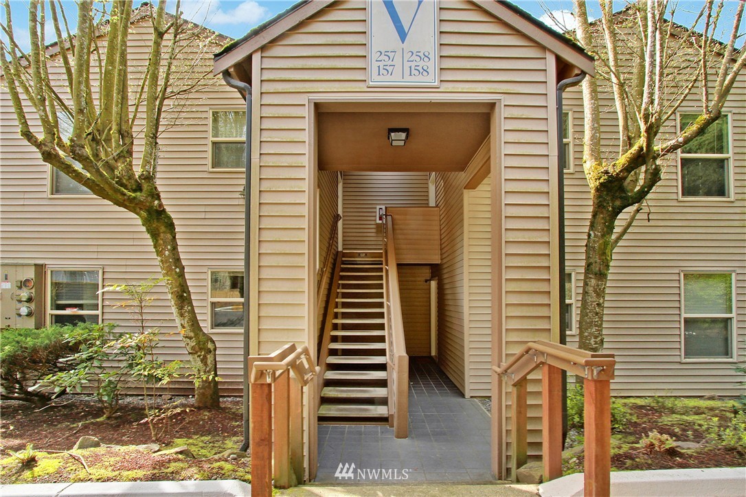 9805 Avondale Road Northeast, Unit V258 Redmond, WA 98052 - Photo 17 of 18