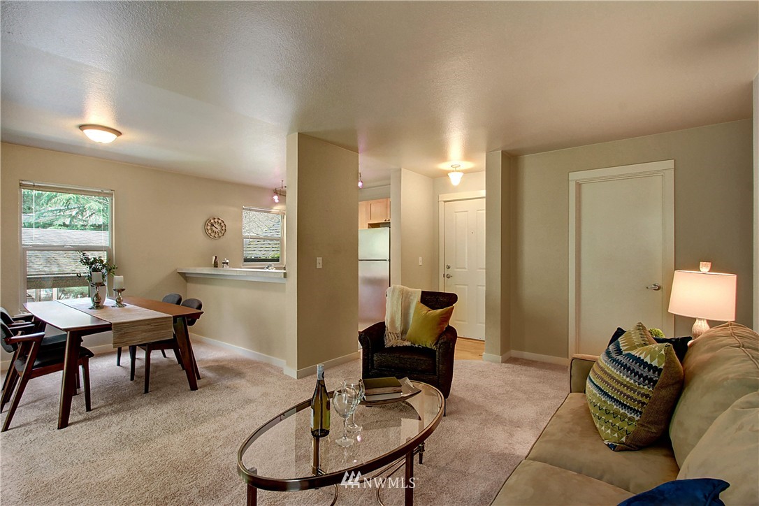 9805 Avondale Road Northeast, Unit V258 Redmond, WA 98052 - Photo 3 of 18