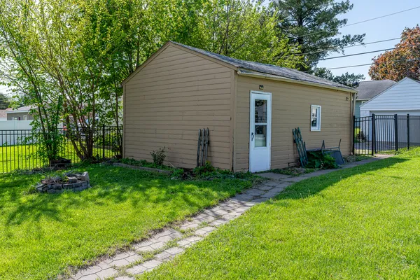 $149,000 | 2223 West Rusholme Street, Davenport, IA 52804