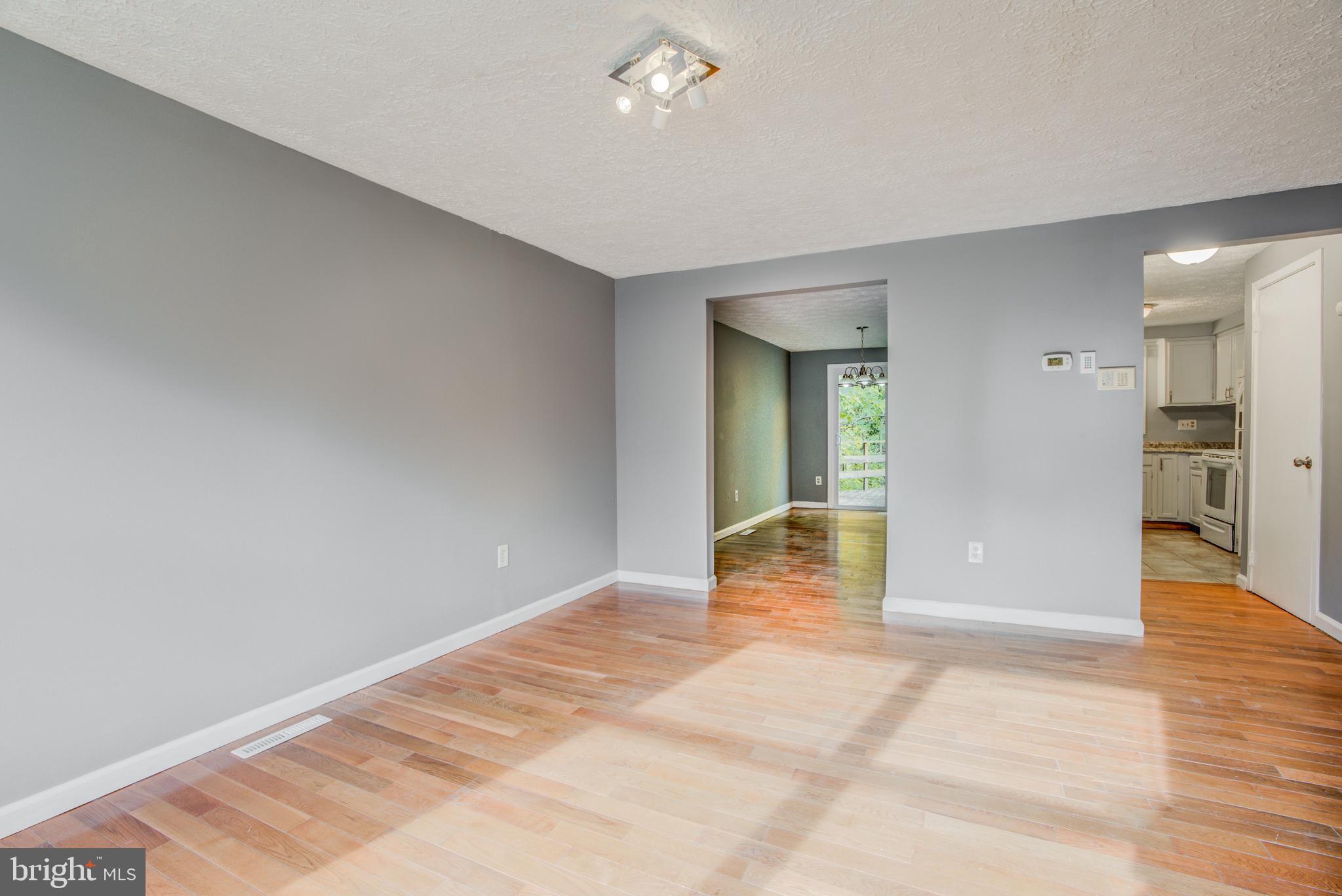 2117 Allendale Road Baltimore, MD 21216 - Photo 3 of 25
