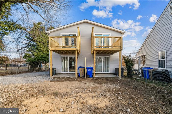501-503 8th Street Laurel, MD 20707 - Photo 44 of 86 a front view of a house