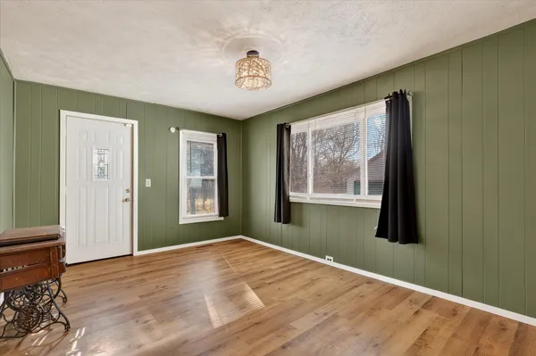 $289,900 | 842 10th Street, Plainwell, MI 49080