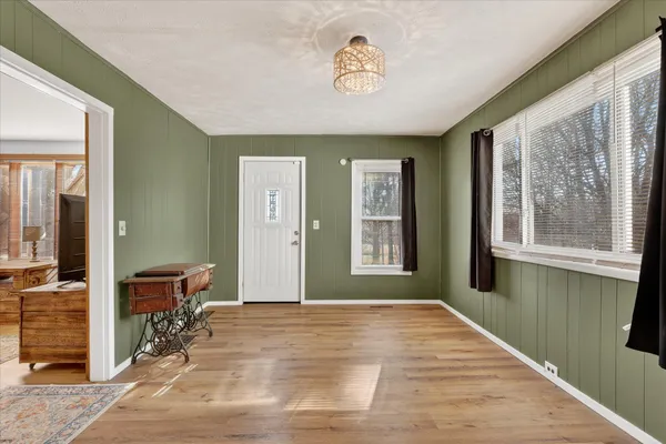 $289,900 | 842 10th Street, Plainwell, MI 49080