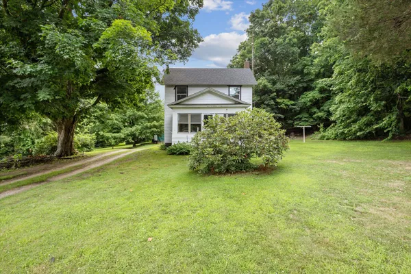 $289,900 | 842 10th Street, Plainwell, MI 49080