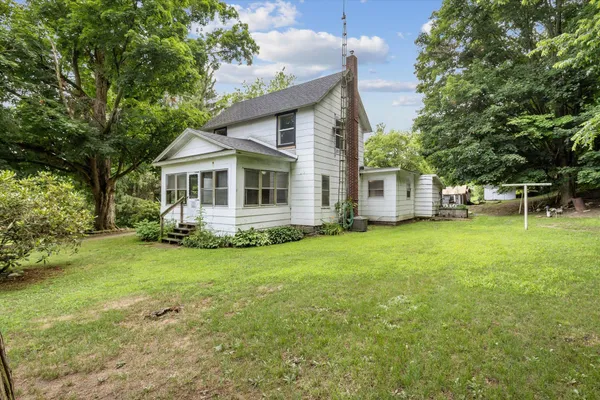 $289,900 | 842 10th Street, Plainwell, MI 49080