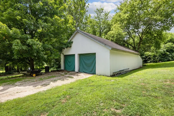 $289,900 | 842 10th Street, Plainwell, MI 49080