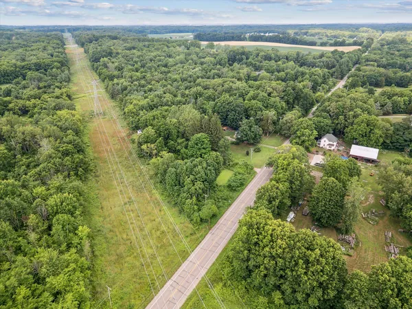 $289,900 | 842 10th Street, Plainwell, MI 49080