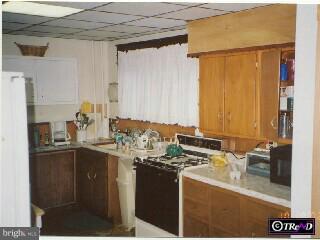 319 West Springfield Road Springfield, PA 19064 - Photo 2 of 4