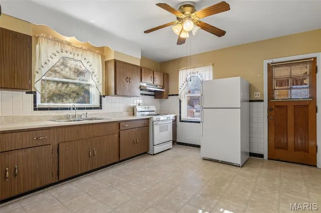 $400,000 | 5850 Neosho Street, St. Louis, MO 63109