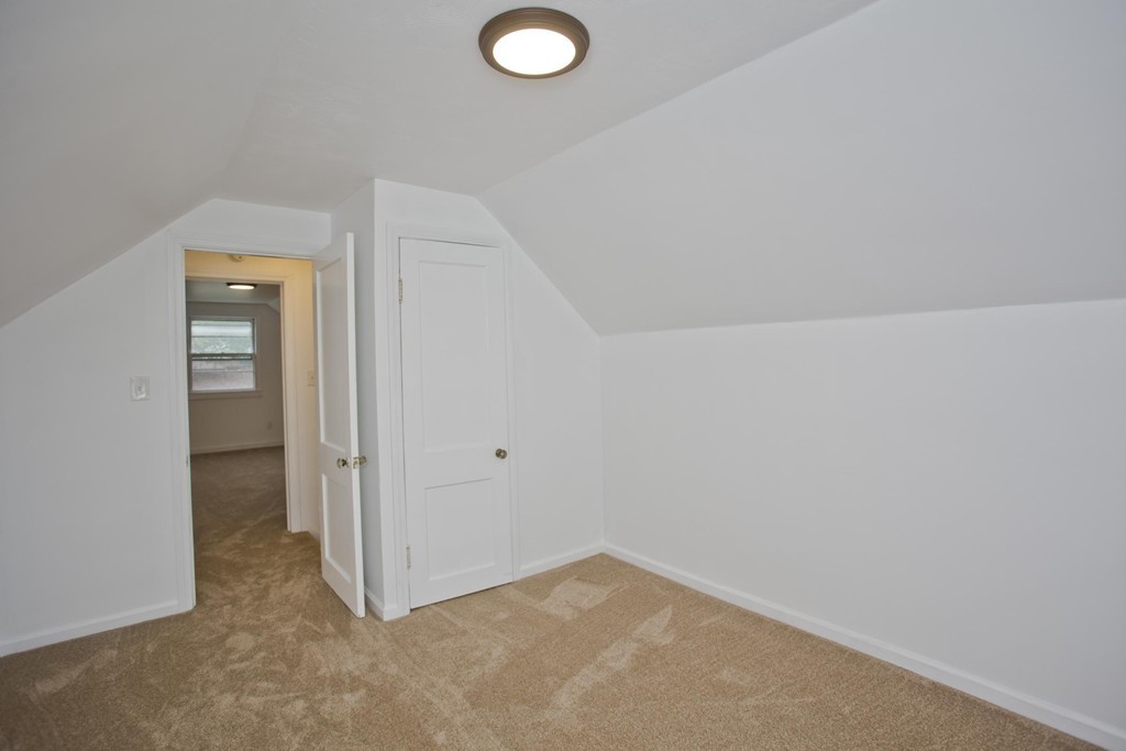 18 Briggs Street Springfield, MA 01151 - Photo 8 of 24
