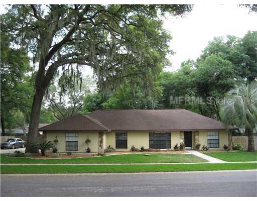 1005 Oakridge Manor Drive Brandon, FL 33511 - Photo 1 of 1 Exterior Front
