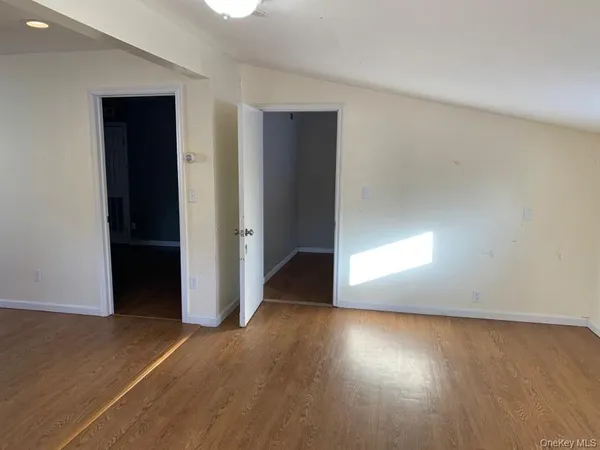 $2,000 | 8068 Albany Post Road, Unit 2, Red Hook, NY 12571