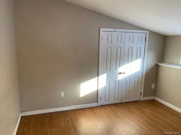 $2,000 | 8068 Albany Post Road, Unit 2, Red Hook, NY 12571