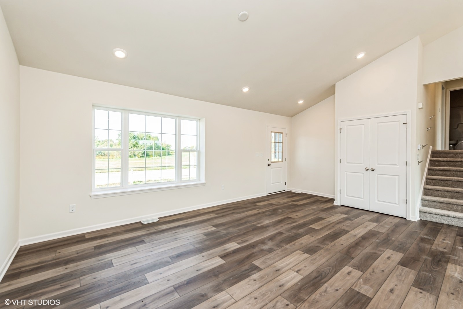 1519 Lilac Lane Harvard, IL 60033 - Photo 4 of 10