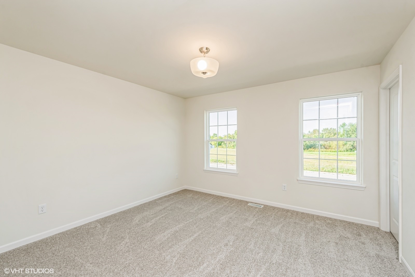 1519 Lilac Lane Harvard, IL 60033 - Photo 5 of 10